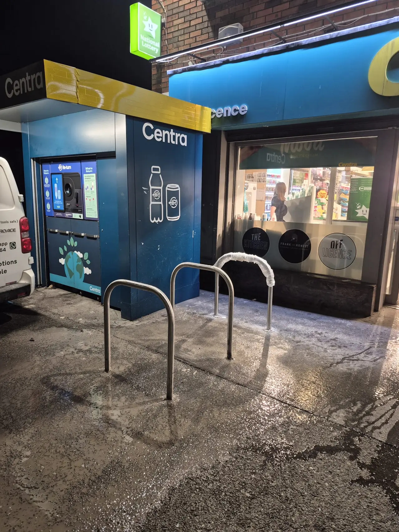 Sheffield Stands — Shop Entrance — EireSafe